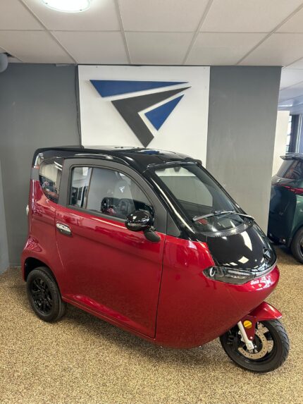 MOVE E3 Red Black 100 ah lithium 184 KM ZGAN / beschadiging deur